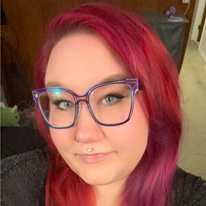 Meet your Posher, Amanda